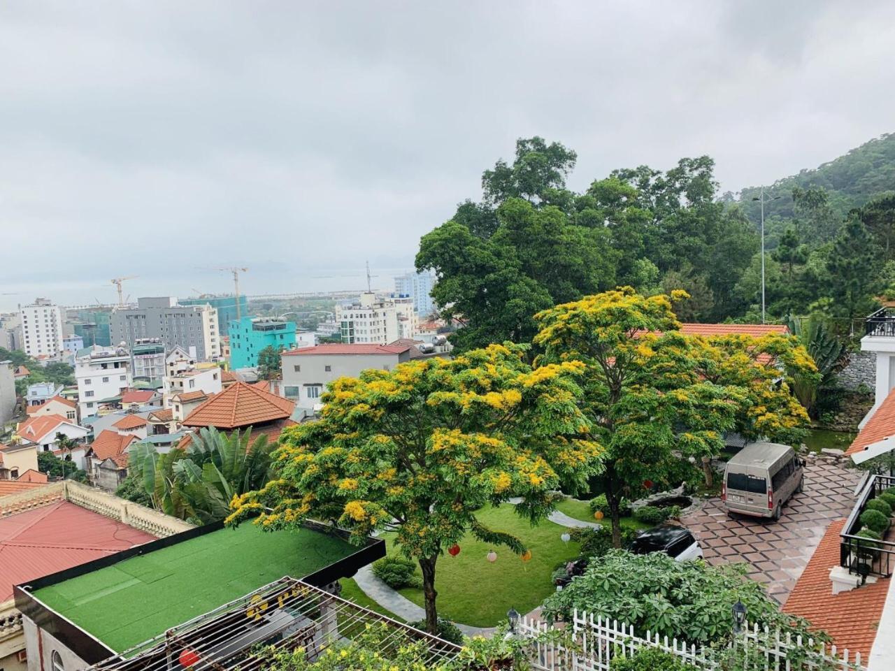 Orestay Garden Ha Long Exterior photo